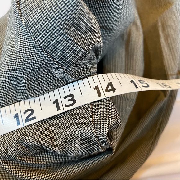 Fine houndstooth straight leg stretch pants by Van Heusen size 2 - Picture 4 of 8